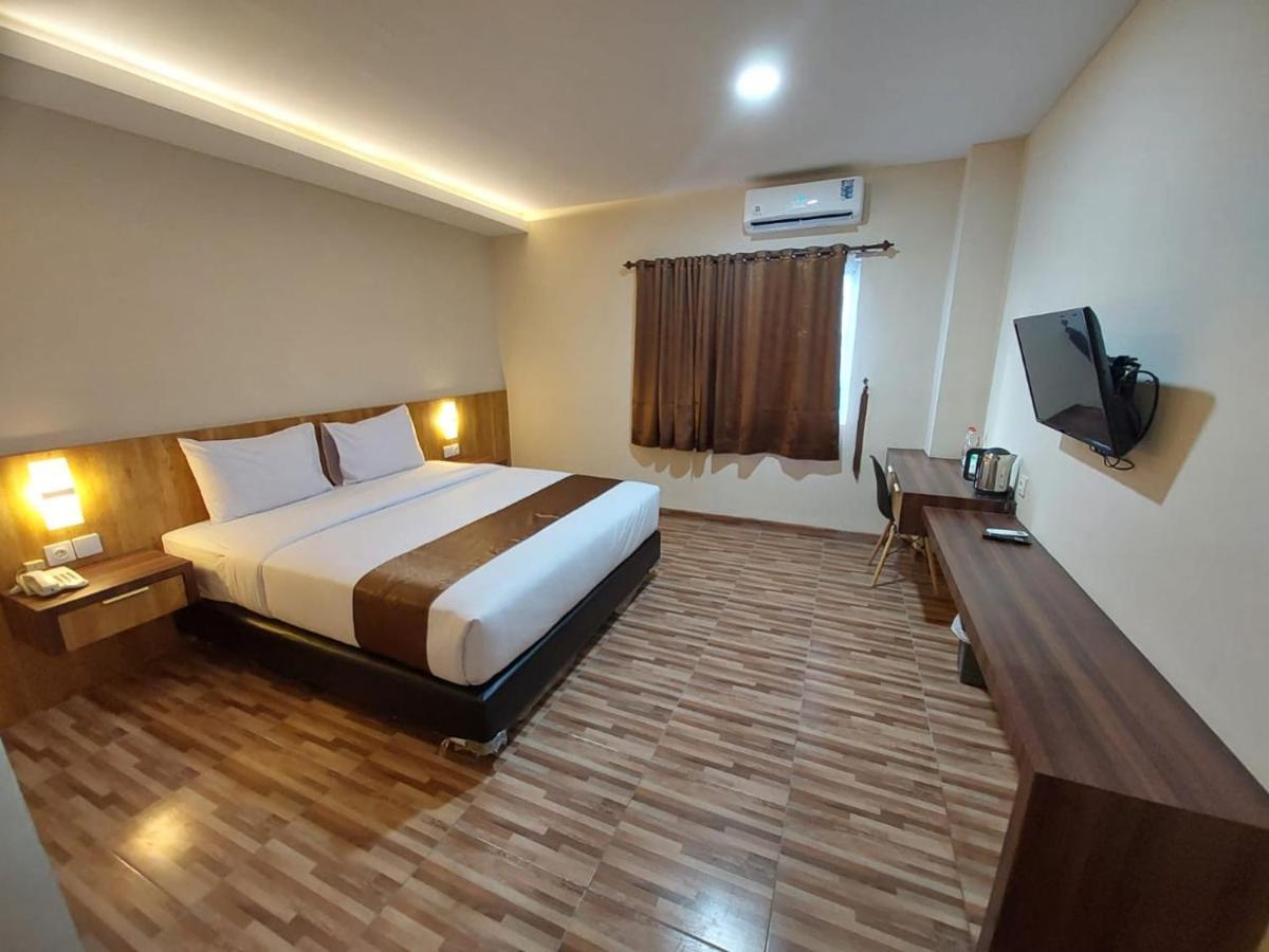 T Hotel Kualanamu Lubukpakam Екстер'єр фото