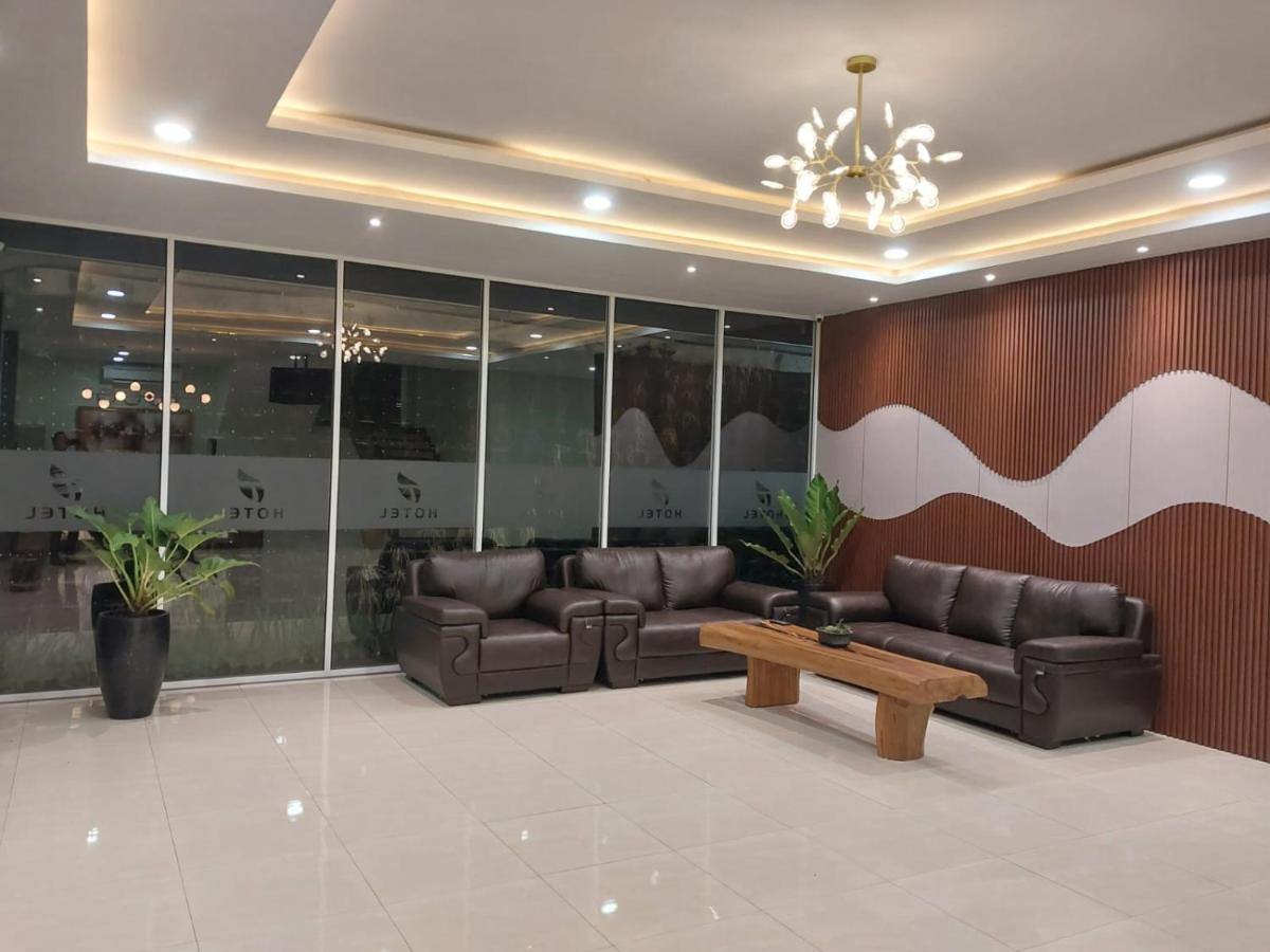 T Hotel Kualanamu Lubukpakam Екстер'єр фото